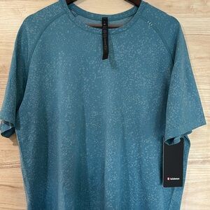 Lululemon Metal Vent Tech Shirt XL